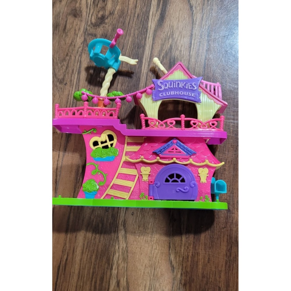 Squinkies Squinkyville Clubhouse Play Set Toy House. Clubhouse Only. 8" x 8"
